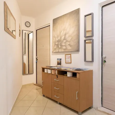 Appartement 1 Bedroom Lovely In