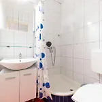 1 Bedroom Beautiful In
