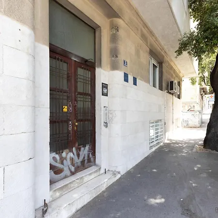 1 Bedroom Beautiful In Apartman