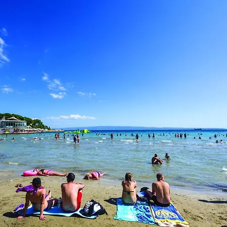 Apartman 1 Bedroom Beautiful In *